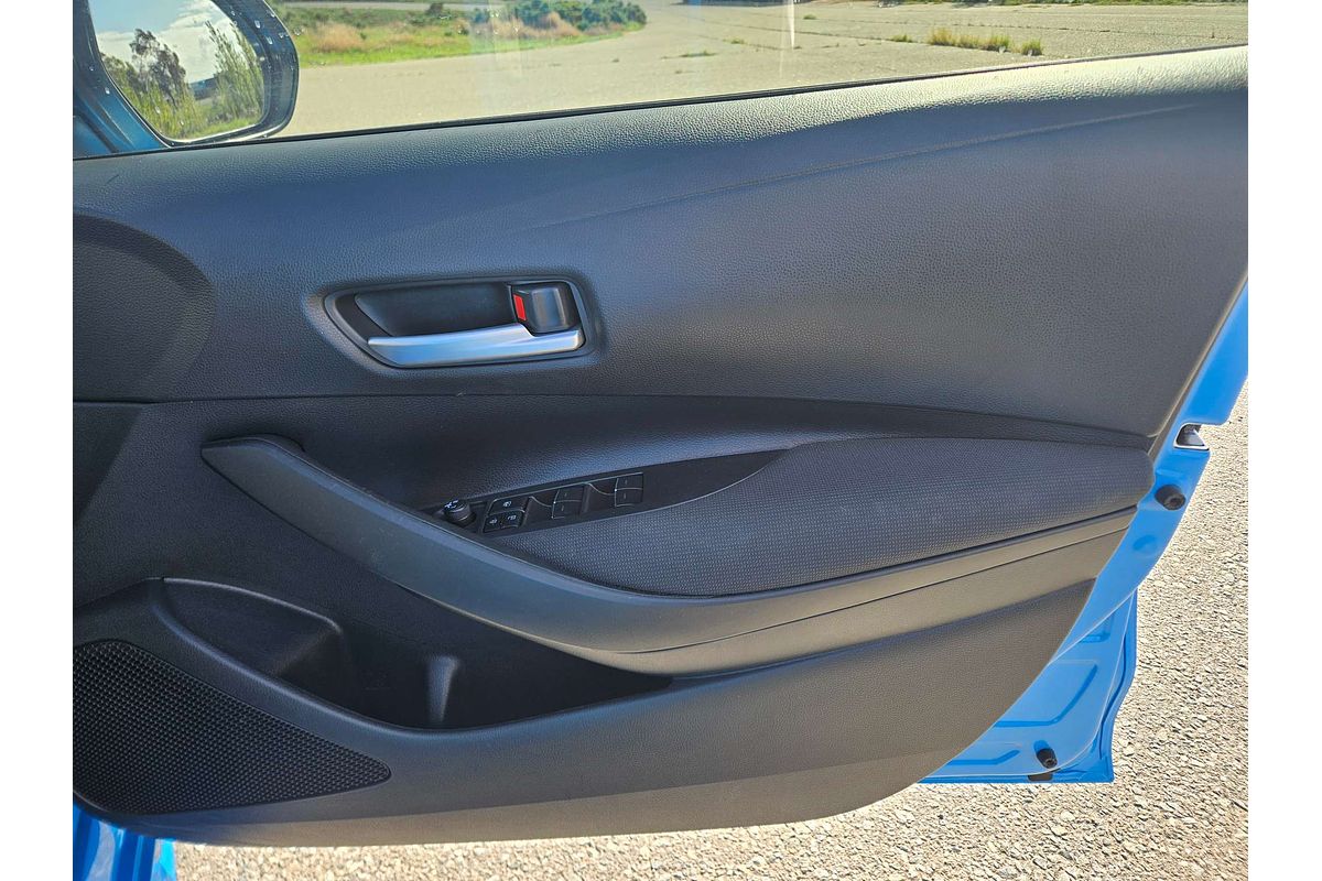 2022 Toyota Corolla SX Hybrid ZWE211R