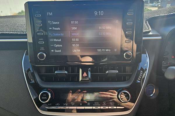 2022 Toyota Corolla SX Hybrid ZWE211R