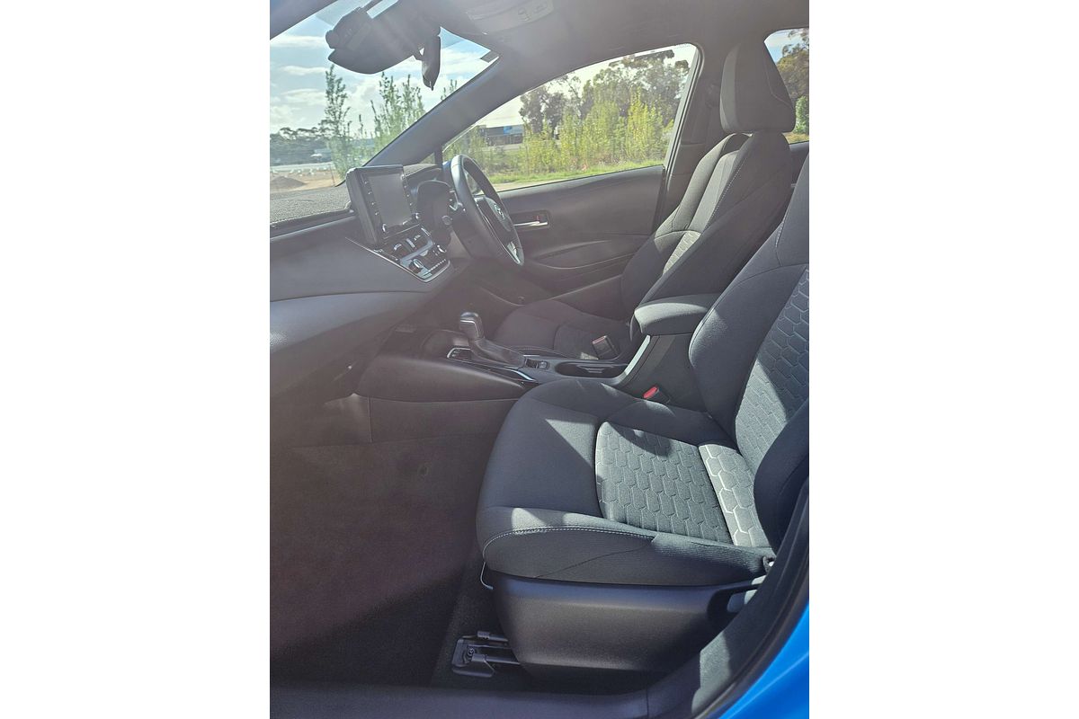 2022 Toyota Corolla SX Hybrid ZWE211R