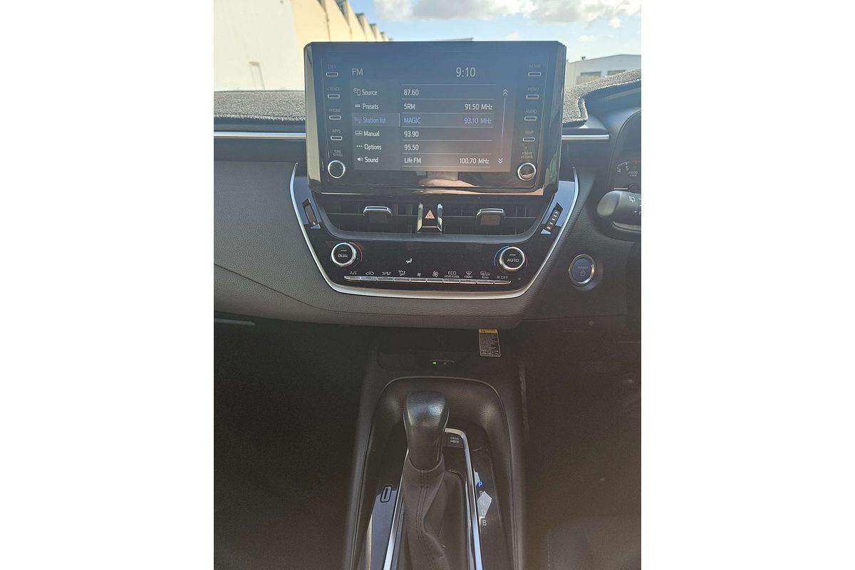 2022 Toyota Corolla SX Hybrid ZWE211R