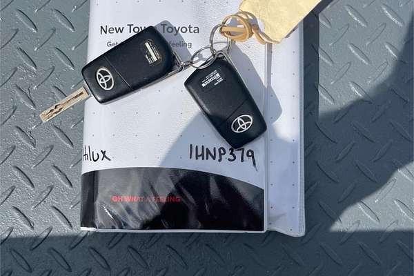 2021 Toyota Hilux SR GUN126R 4X4