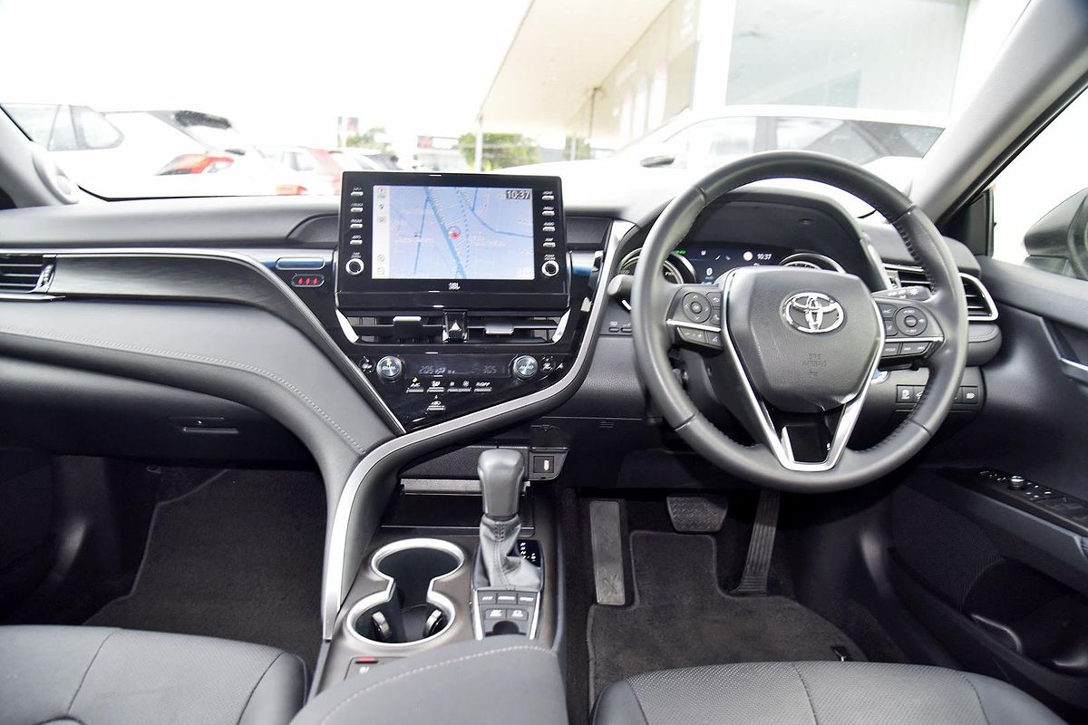 2023 Toyota Camry SL AXVH70R