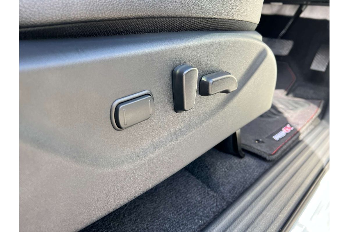 2025 Nissan Navara PRO-4X D23 4X4