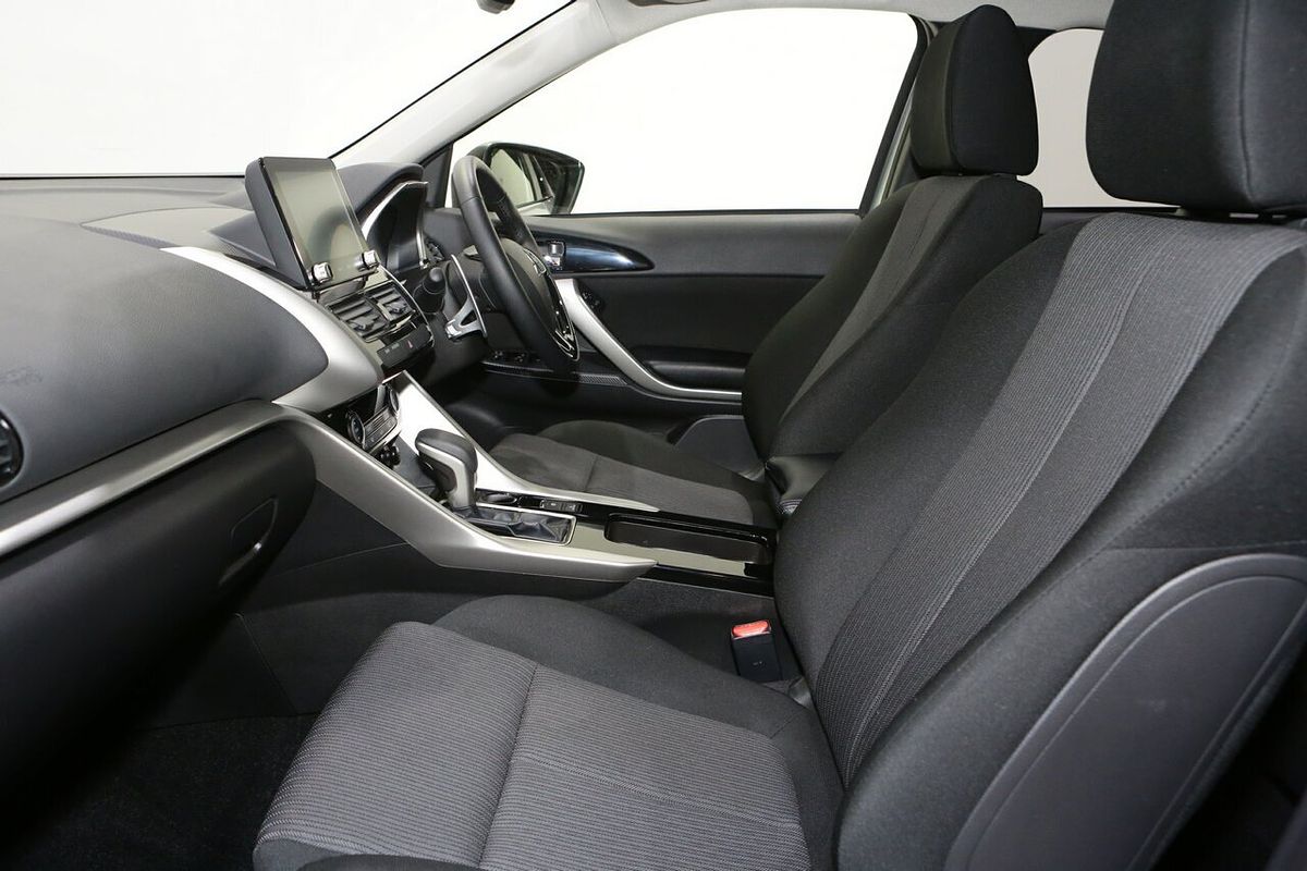 2024 Mitsubishi Eclipse Cross LS YB