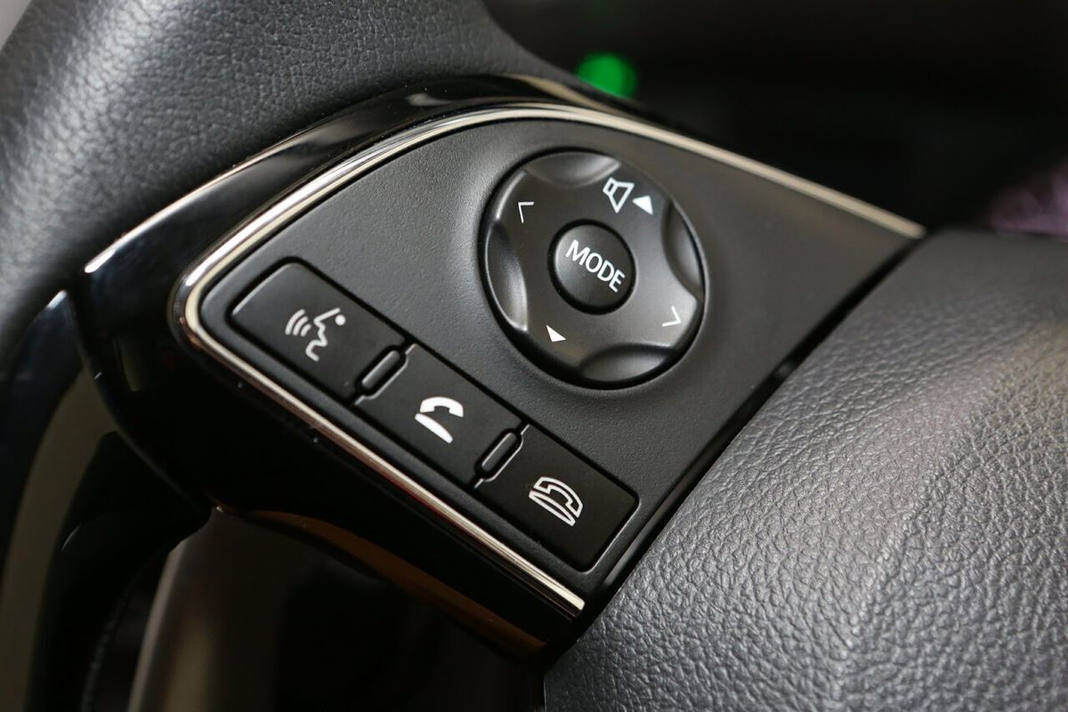 2024 Mitsubishi Eclipse Cross LS YB