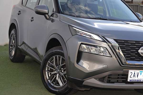 2025 Nissan X-TRAIL ST T33