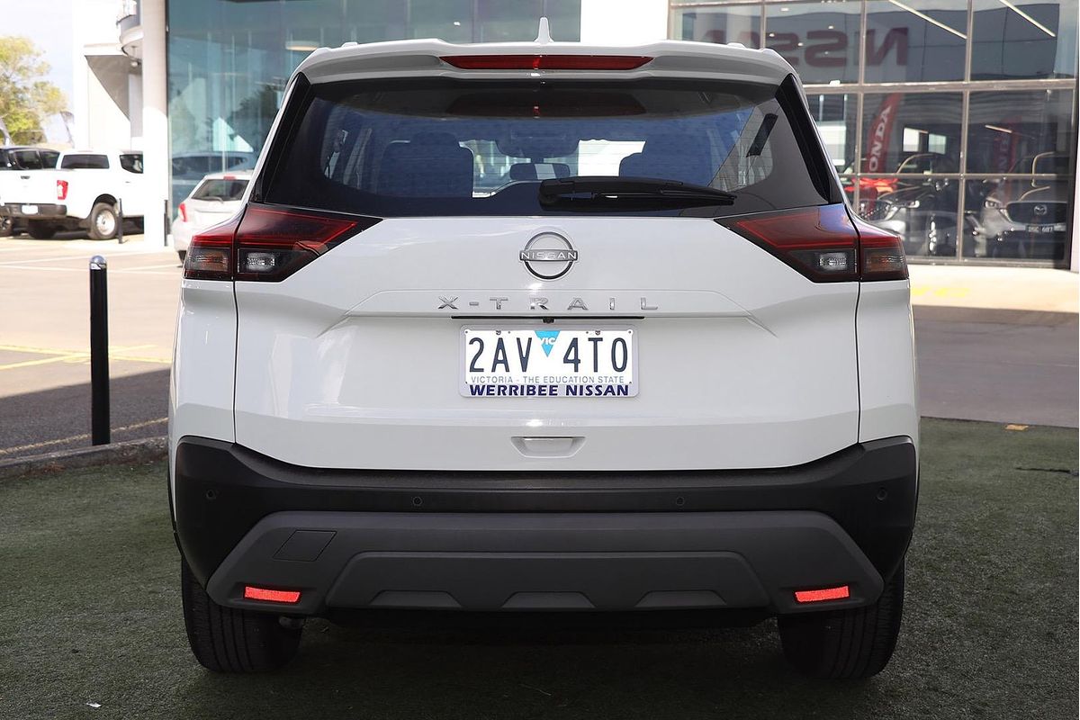 2024 Nissan X-TRAIL ST T33