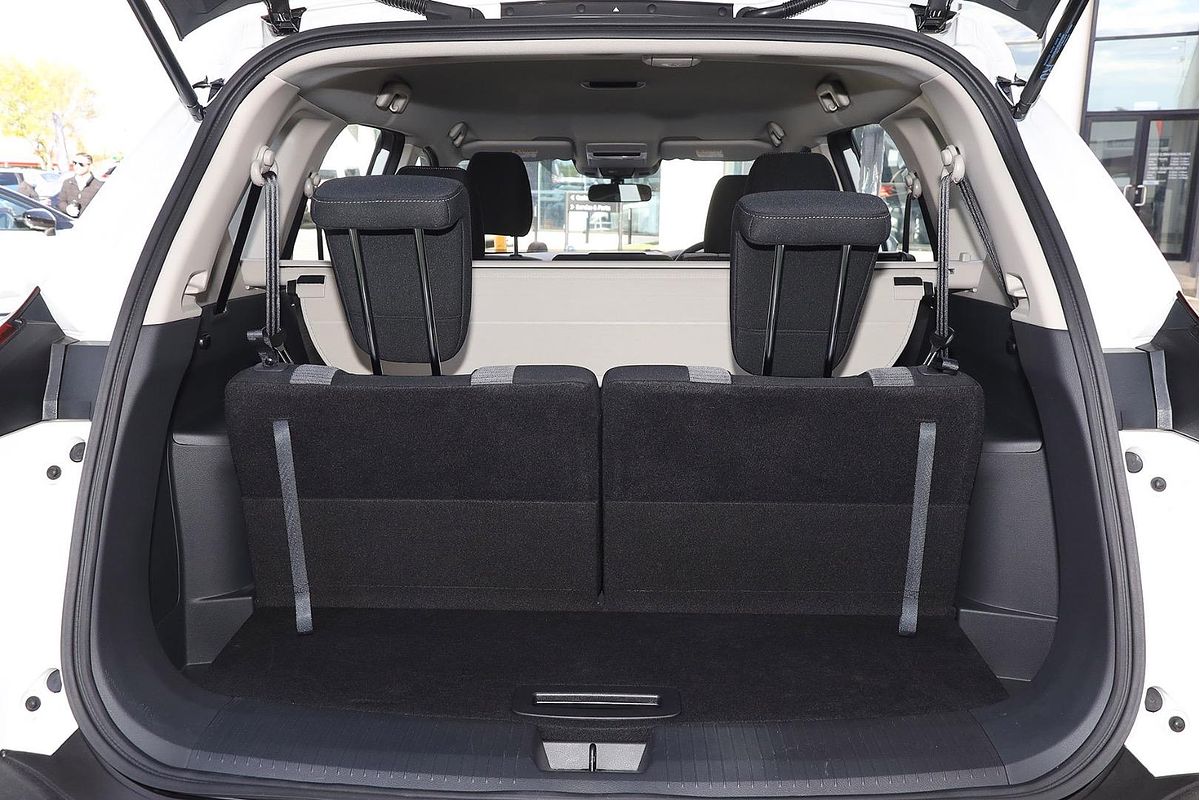 2024 Nissan X-TRAIL ST T33