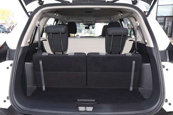 2024 Nissan X-TRAIL ST T33
