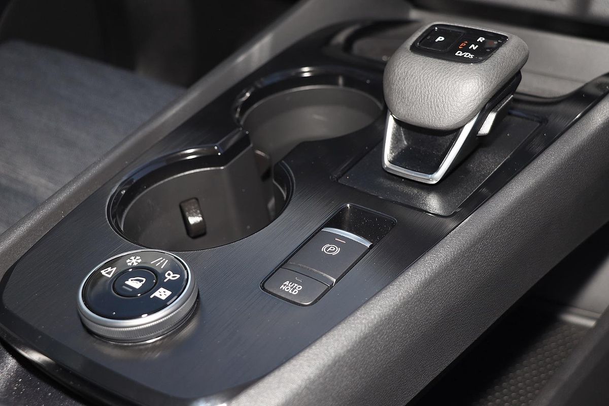 2025 Nissan X-TRAIL ST T33