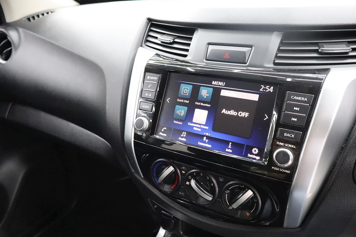 2021 Nissan Navara SL D23 Rear Wheel Drive