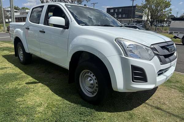 2018 Isuzu D-MAX SX High Ride Rear Wheel Drive