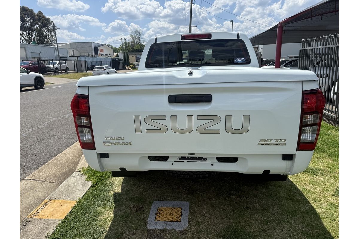 2018 Isuzu D-MAX SX High Ride Rear Wheel Drive