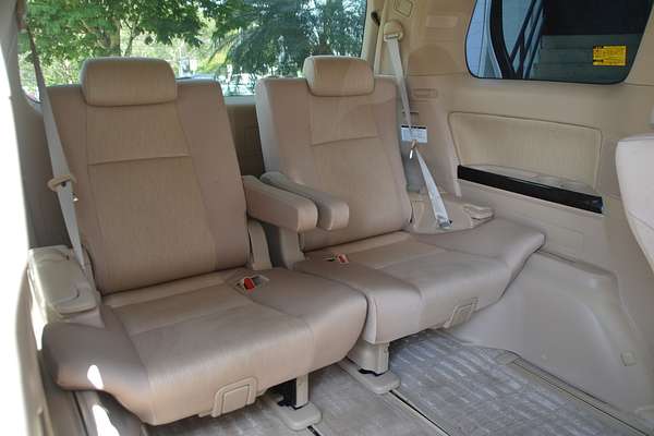 2012 Toyota Alphard SR ATH20