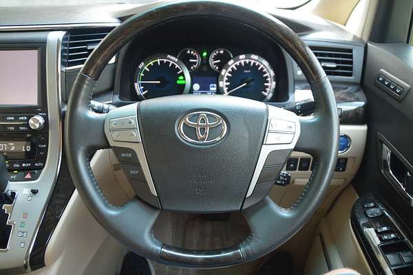 2012 Toyota Alphard SR ATH20