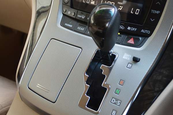 2012 Toyota Alphard SR ATH20