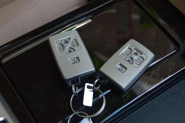 2012 Toyota Alphard SR ATH20