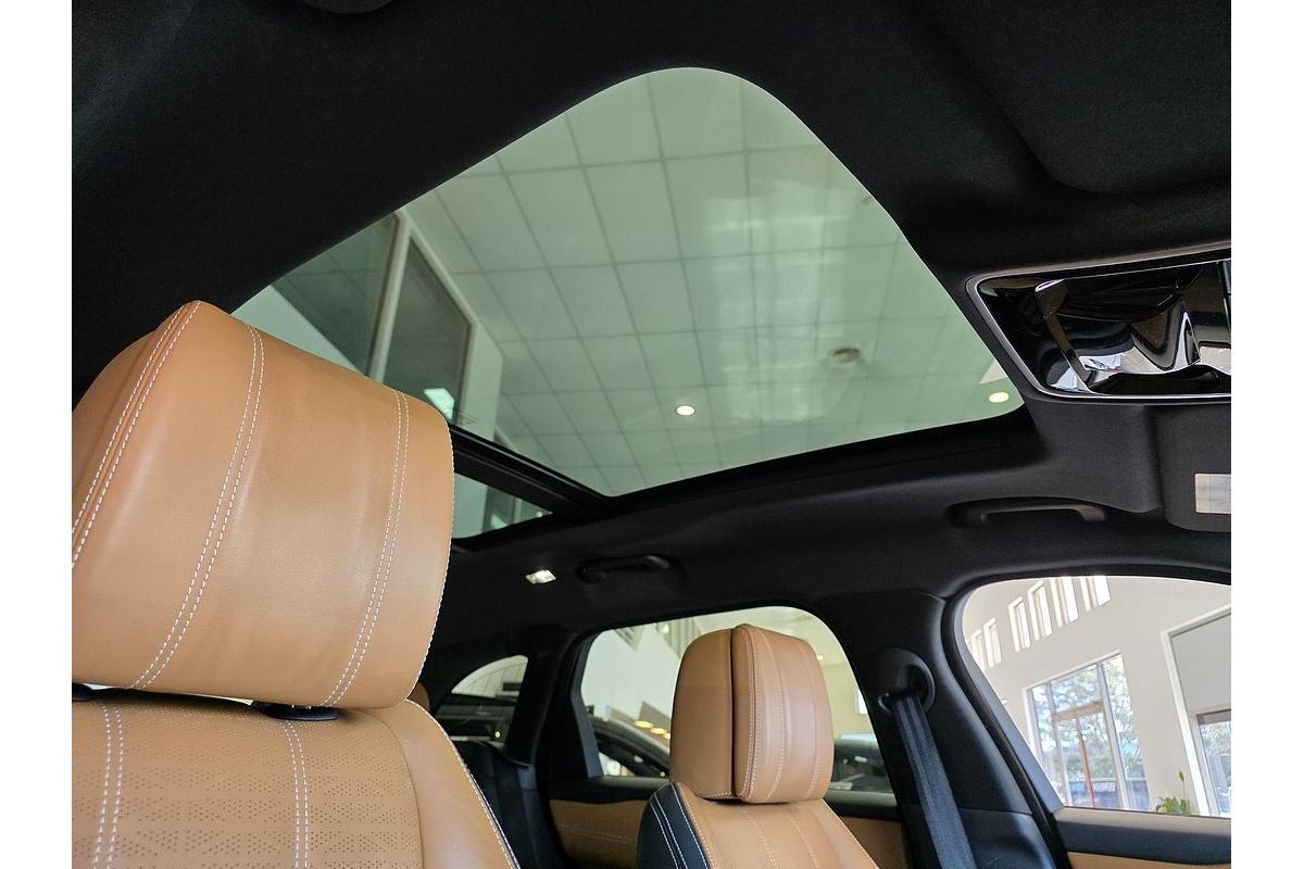 2017 Land Rover Range Rover Velar D240 R-Dynamic SE L560