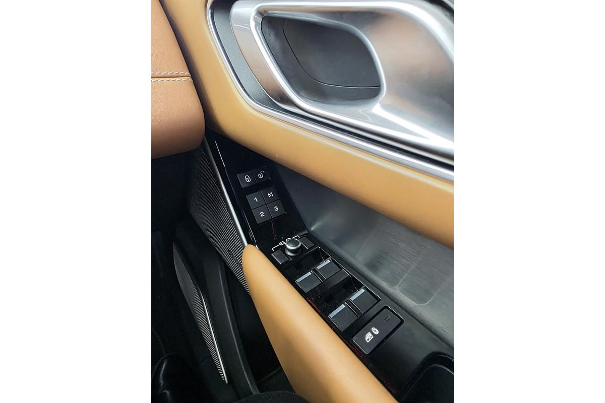 2017 Land Rover Range Rover Velar D240 R-Dynamic SE L560