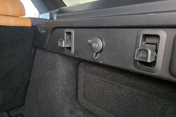 2017 Land Rover Range Rover Velar D240 R-Dynamic SE L560