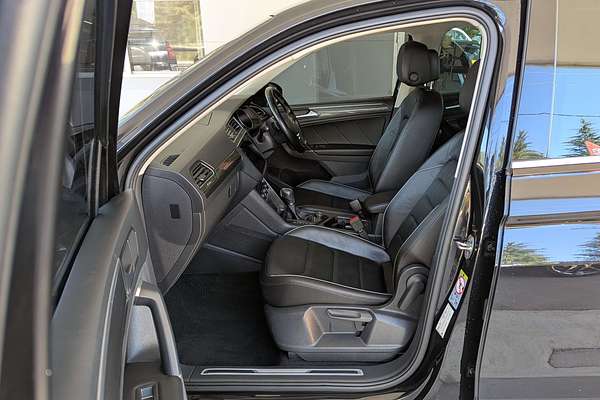 2017 Volkswagen Tiguan 140TDI Highline 5N