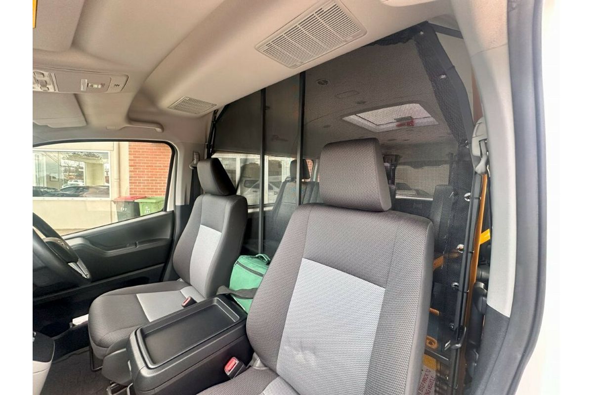 2023 Toyota Hiace Commuter GDH322R ELWB