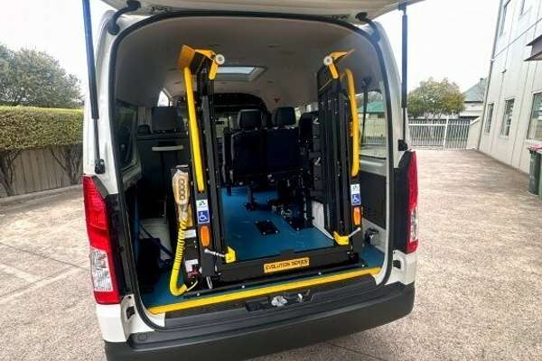 2023 Toyota Hiace Commuter GDH322R ELWB