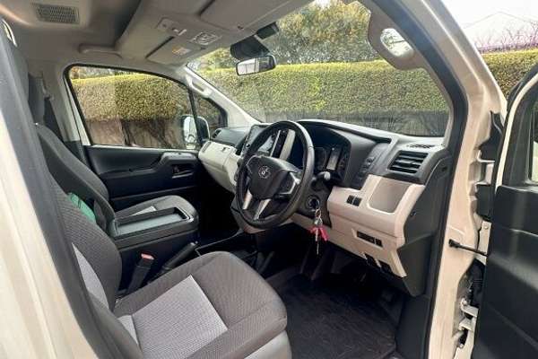 2023 Toyota Hiace Commuter GDH322R ELWB