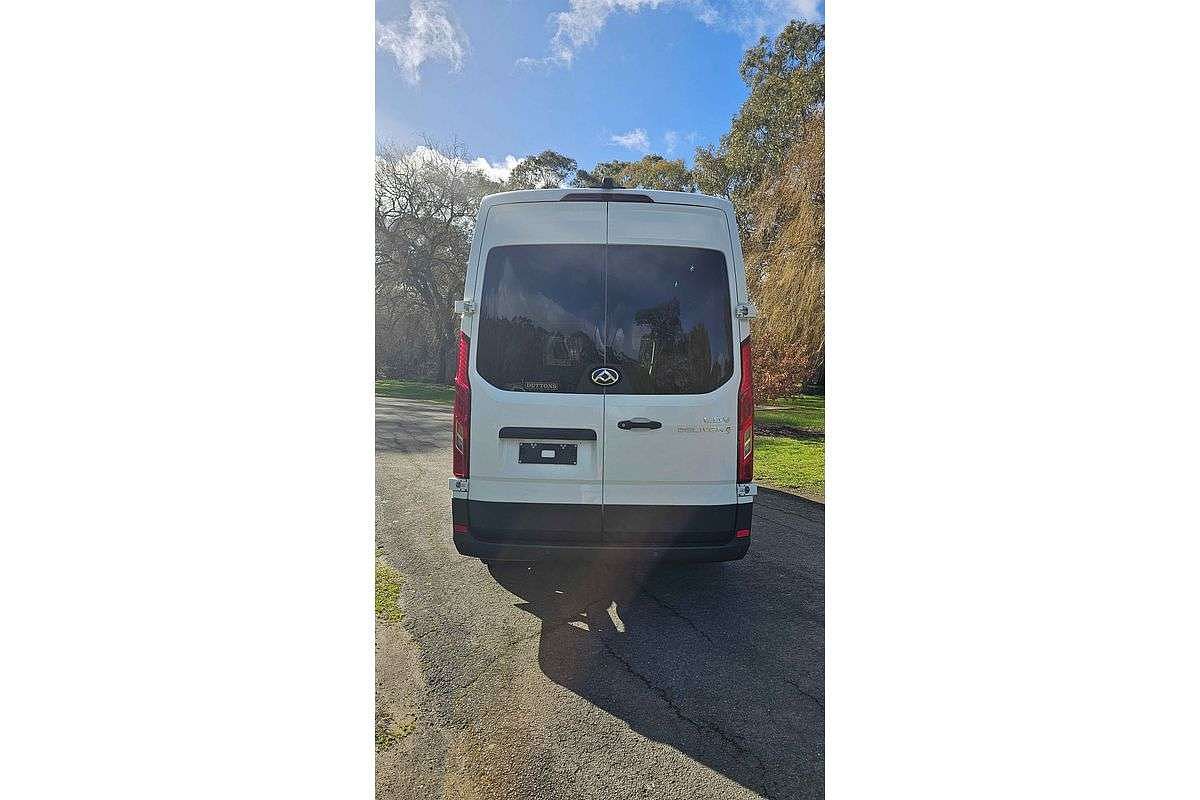 2025 LDV Deliver 9 LWB