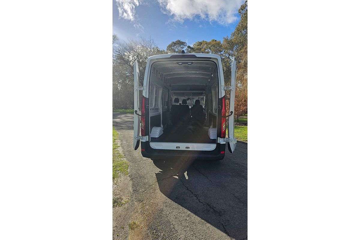 2025 LDV Deliver 9 LWB