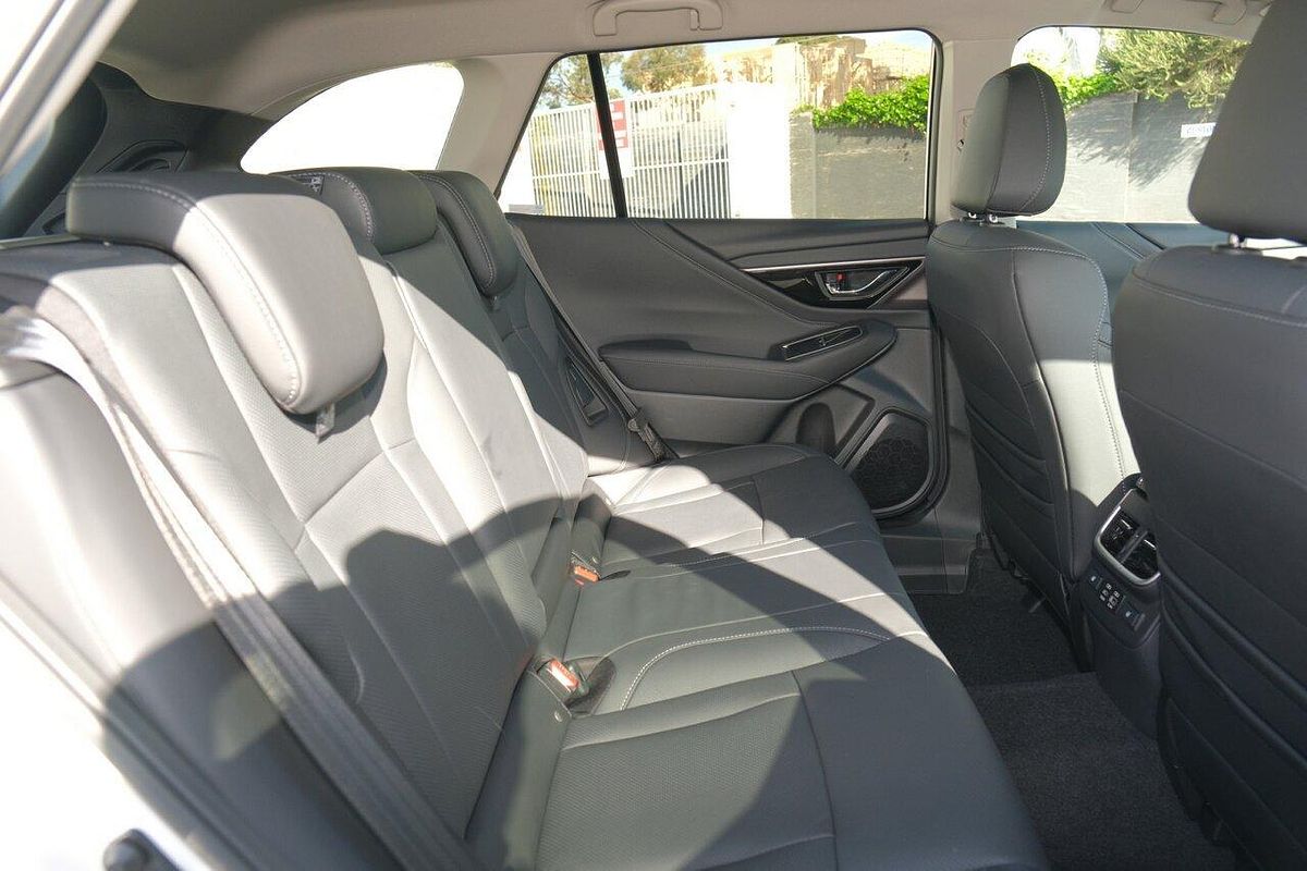 2025 Subaru Outback AWD Touring 6GEN