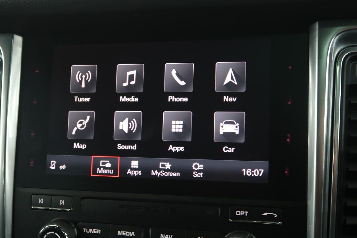 2018 Porsche Macan 95B