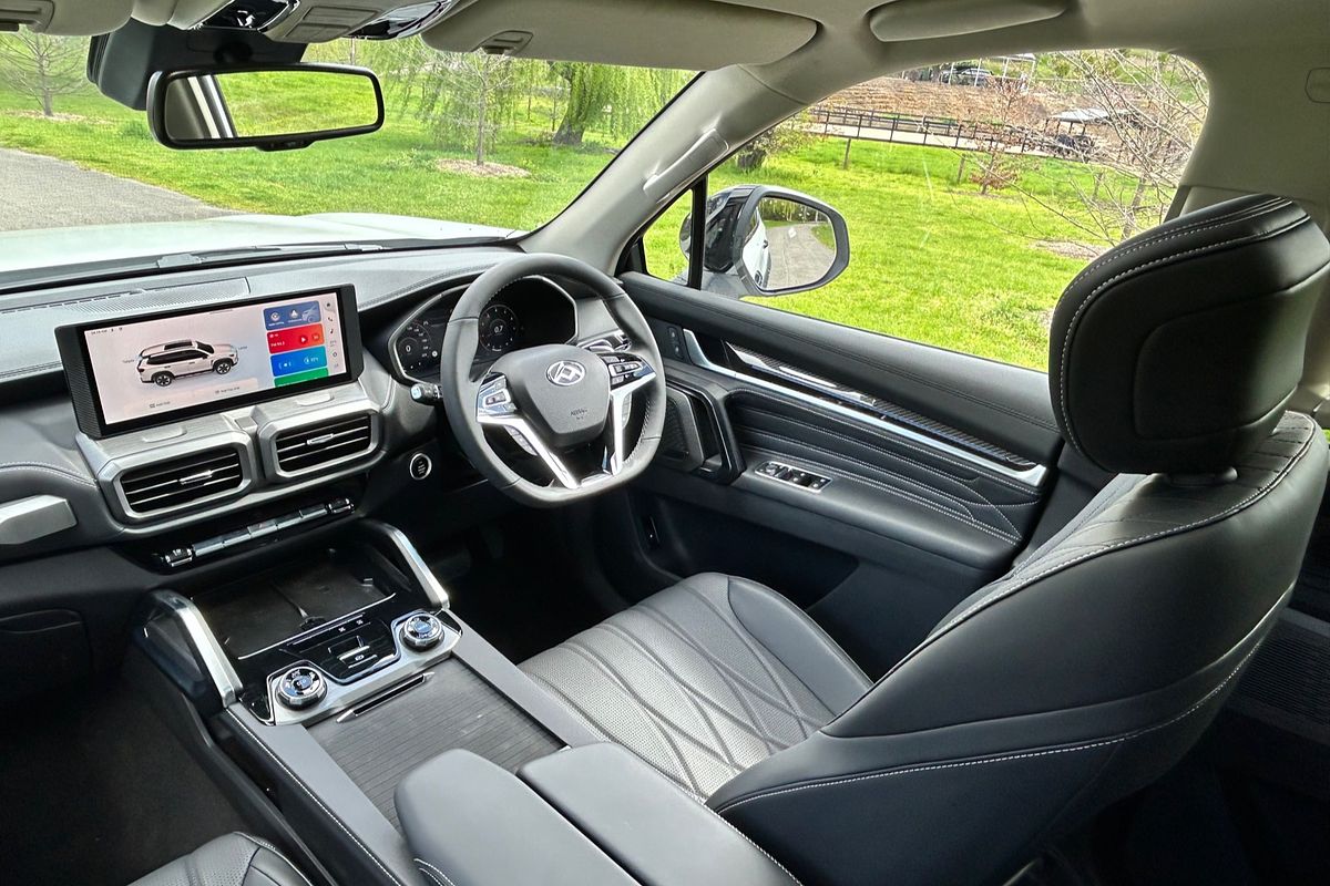 2025 LDV D90 Executive SV9A