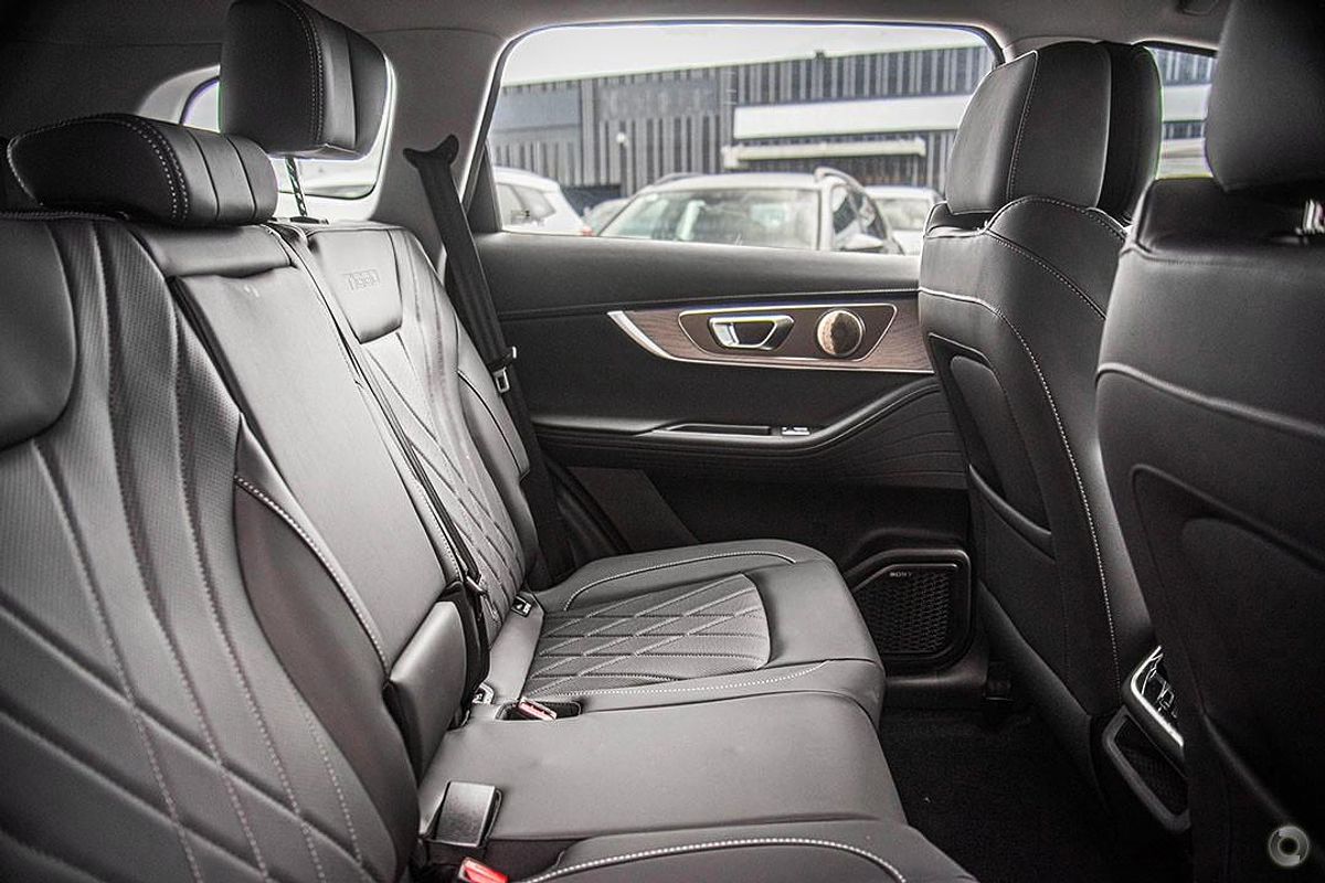 2025 Chery Tiggo 8 Pro Max Urban