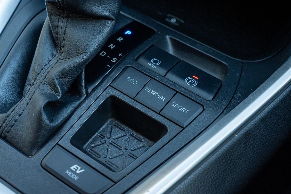 2022 Toyota RAV4 GXL AXAH52R