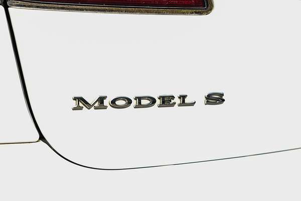 2017 Tesla Model S 90D