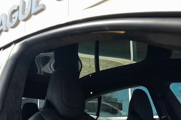2017 Tesla Model S 90D