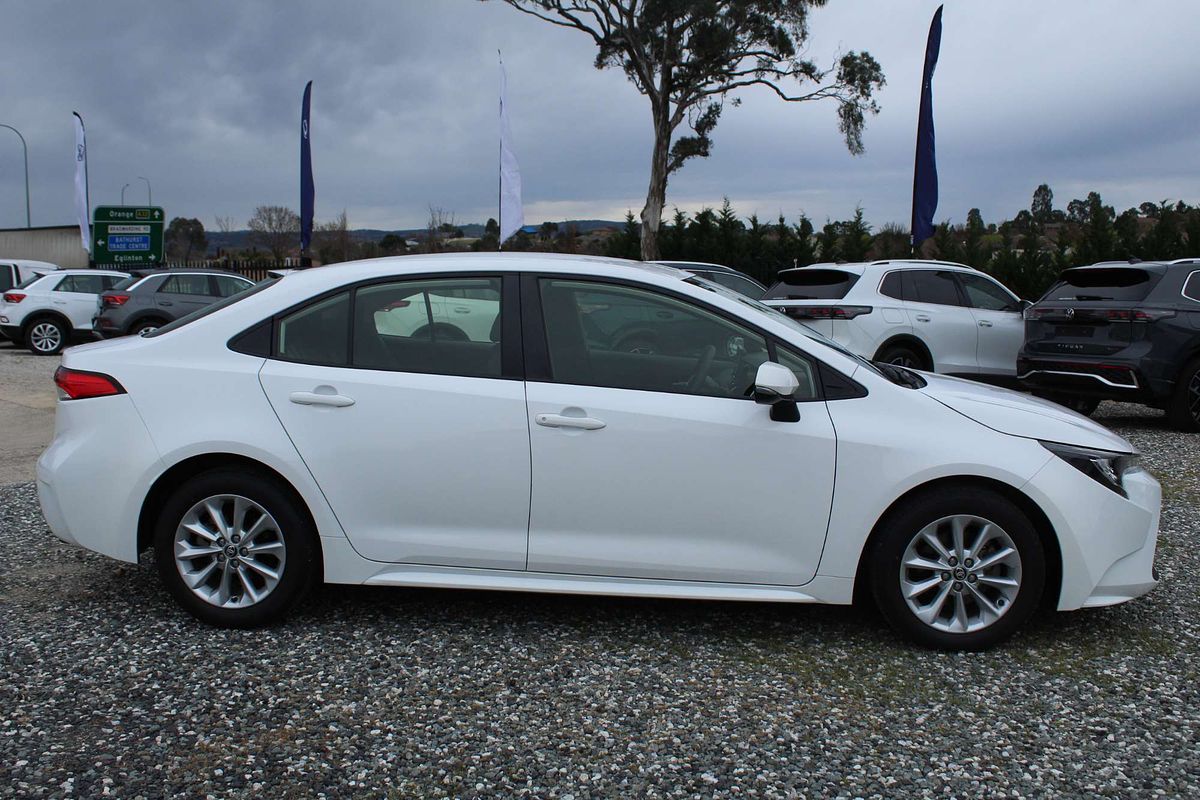 2020 Toyota Corolla Ascent Sport MZEA12R