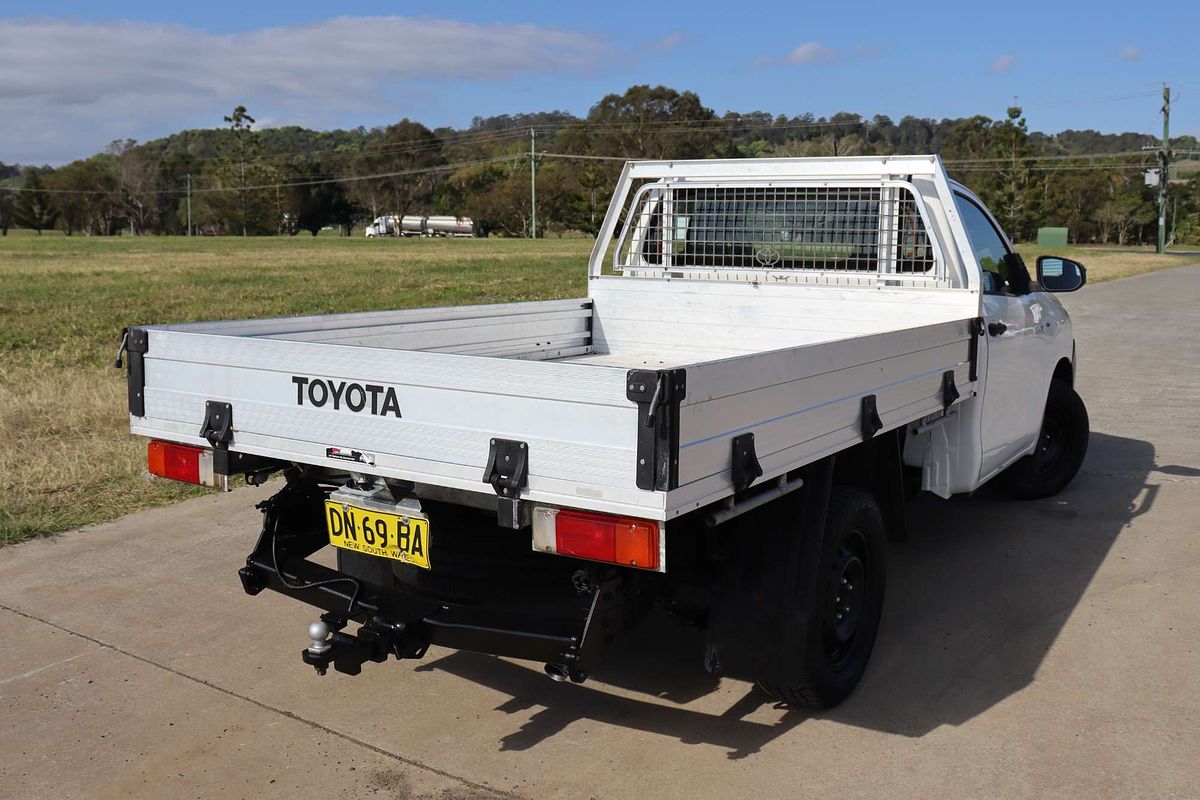 2016 Toyota Hilux WORKMATE GUN122R REAR WHEEL DRIVE