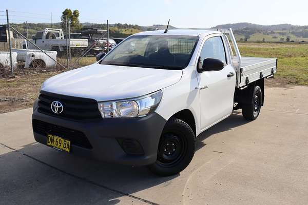 2016 Toyota Hilux WORKMATE GUN122R REAR WHEEL DRIVE