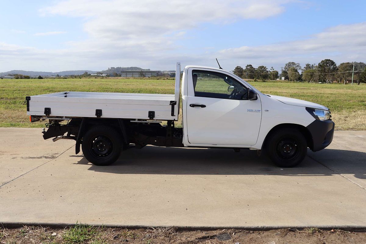 2016 Toyota Hilux WORKMATE GUN122R REAR WHEEL DRIVE