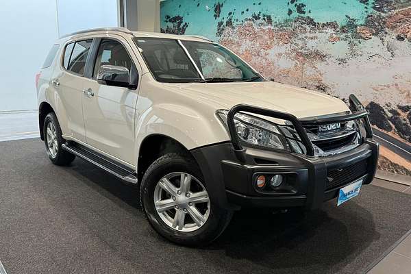 2016 Isuzu MU-X LS-T