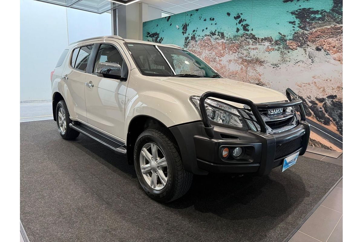 2016 Isuzu MU-X LS-T