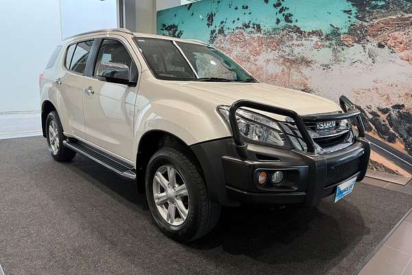 2016 Isuzu MU-X LS-T