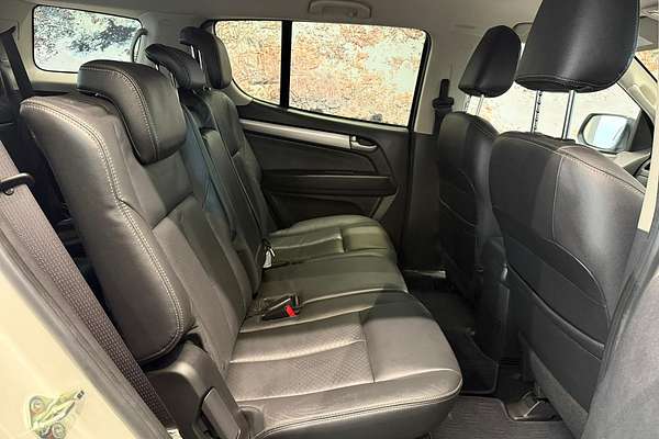 2016 Isuzu MU-X LS-T