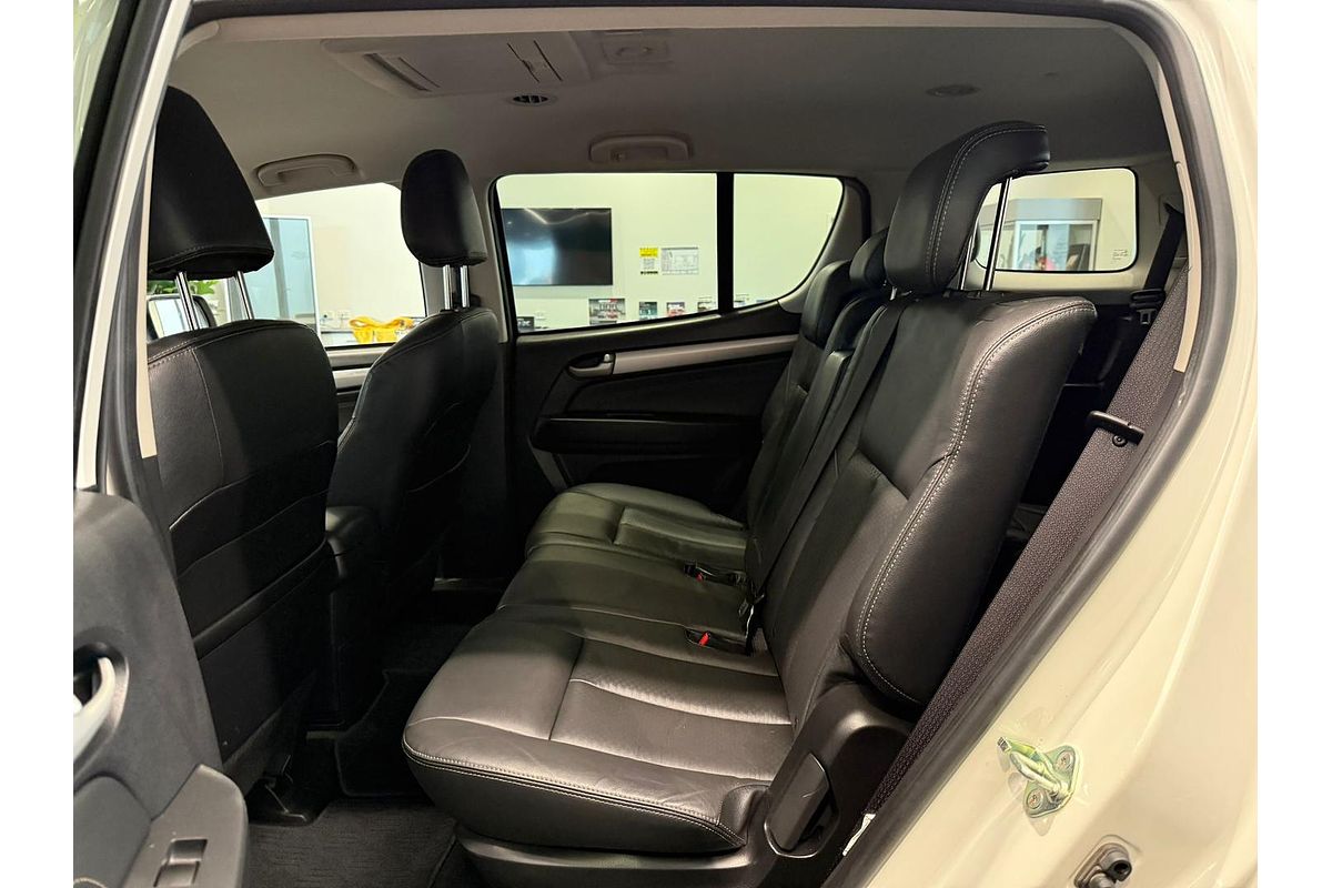 2016 Isuzu MU-X LS-T