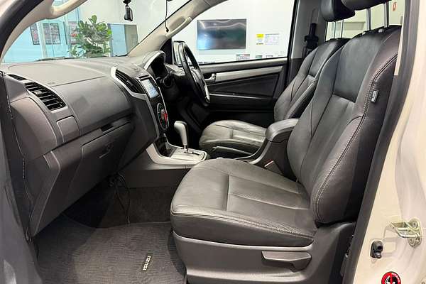 2016 Isuzu MU-X LS-T