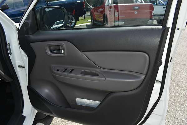 2017 Mitsubishi Triton GLX MQ 4X4