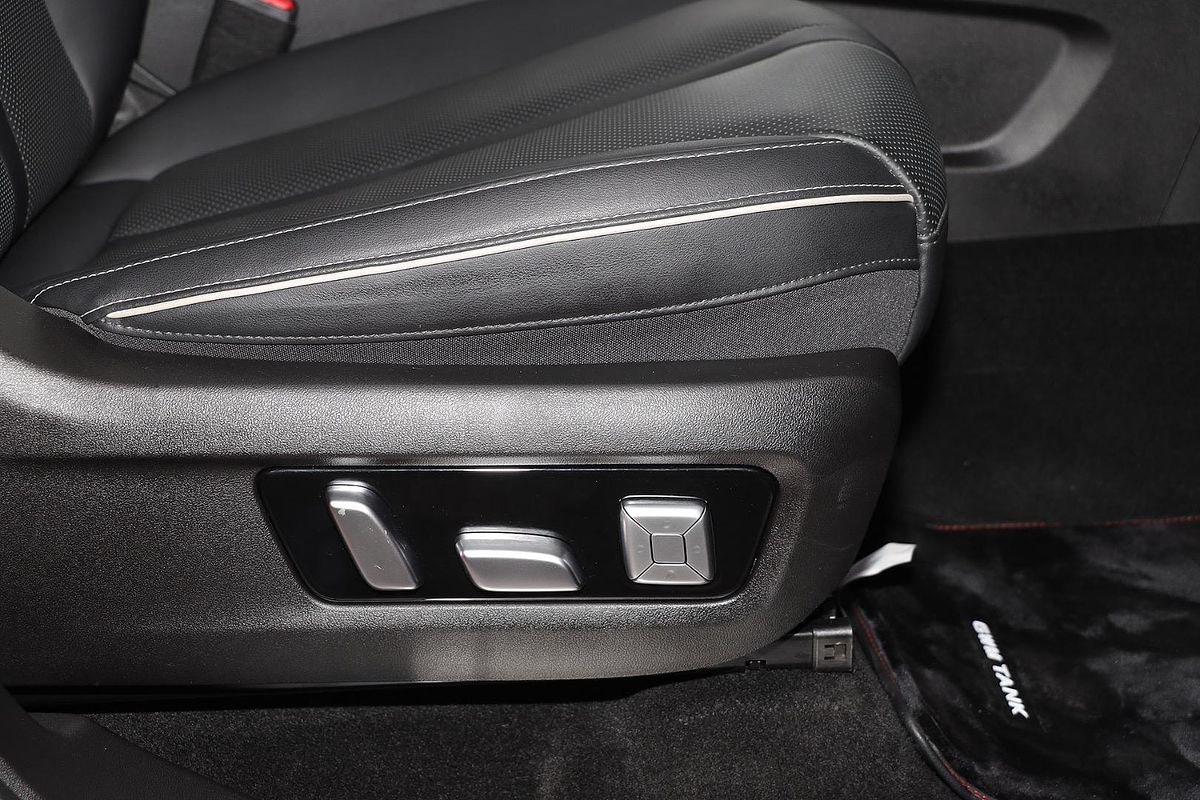 2023 GWM Tank 300 Ultra Hybrid P01