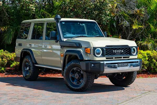 2024 Toyota Landcruiser GXL GDJL76R